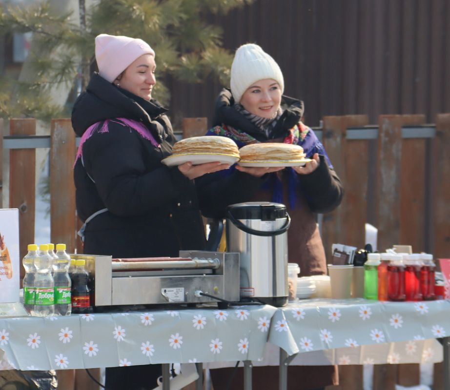 Масленичные гуляния с&nbsp;размахом прошли в&nbsp;Хабаровске