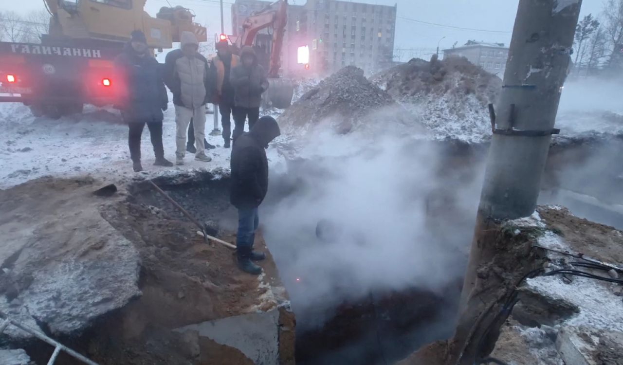 В Хабаровске устраняют масштабную аварию на&nbsp;тепломагистрали