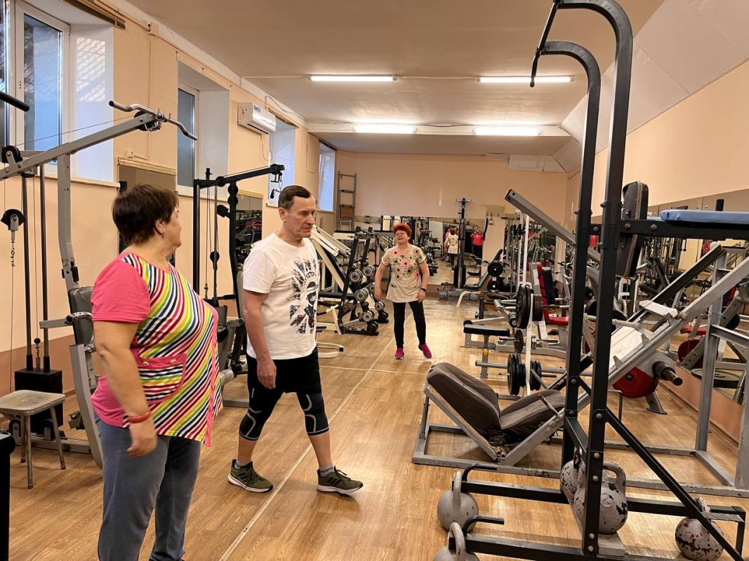 Зачем хабаровским пенсионеркам силовые тренировки