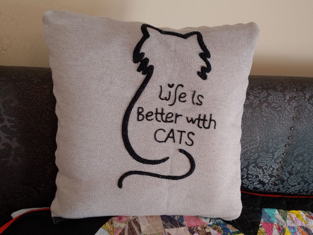 Мастер-класс от&nbsp;«Хабинфо»: подушка из&nbsp;старого свитера