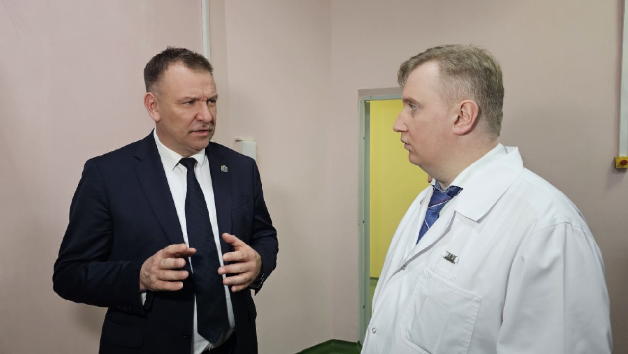 Глава Минздрава Хабаровского края взял под&nbsp;контроль выпуск дефицитных препаратов для&nbsp;онкоцентра