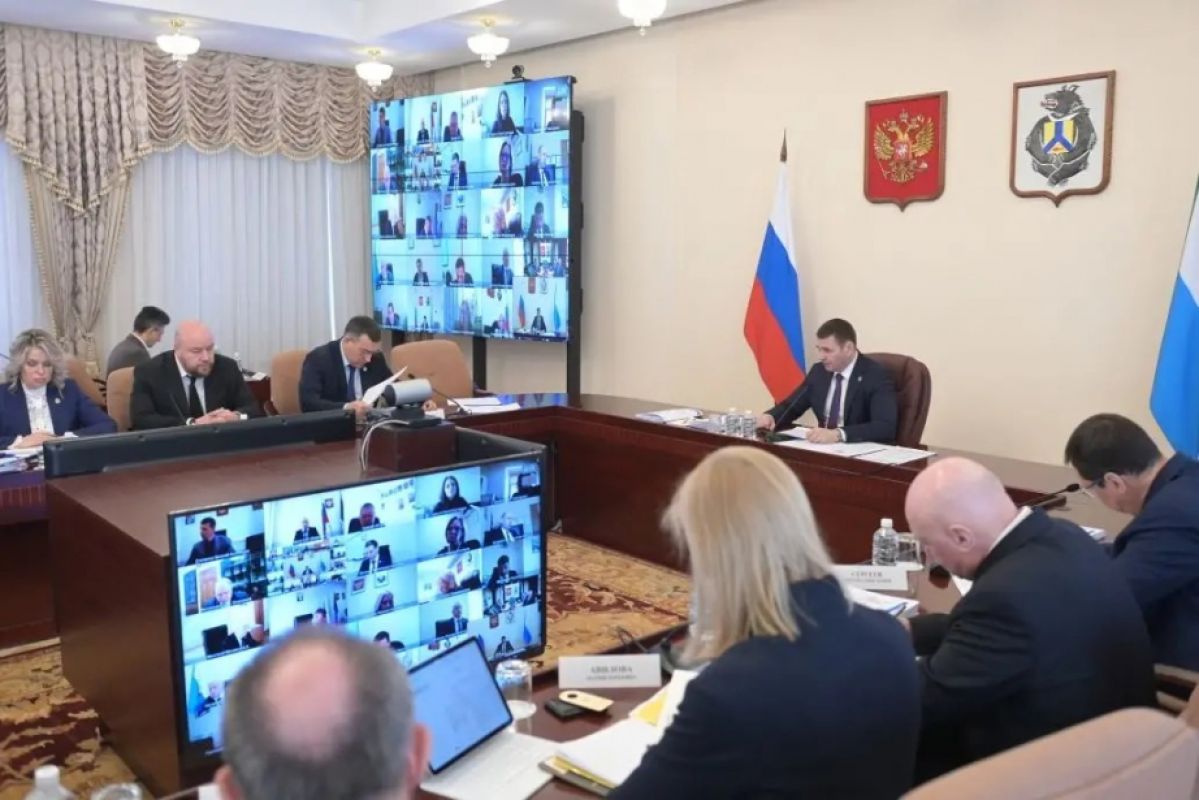 Дмитрий Демешин дал месяц на&nbsp;решение проблем, озвученных на&nbsp;прямой линии