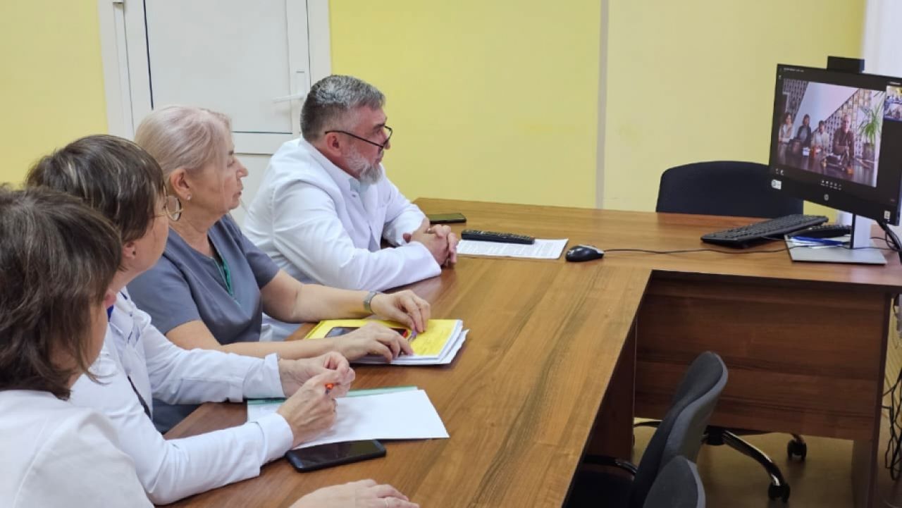 Хабаровские врачи приступили к&nbsp;приёму пациентов в&nbsp;больнице Дебальцево