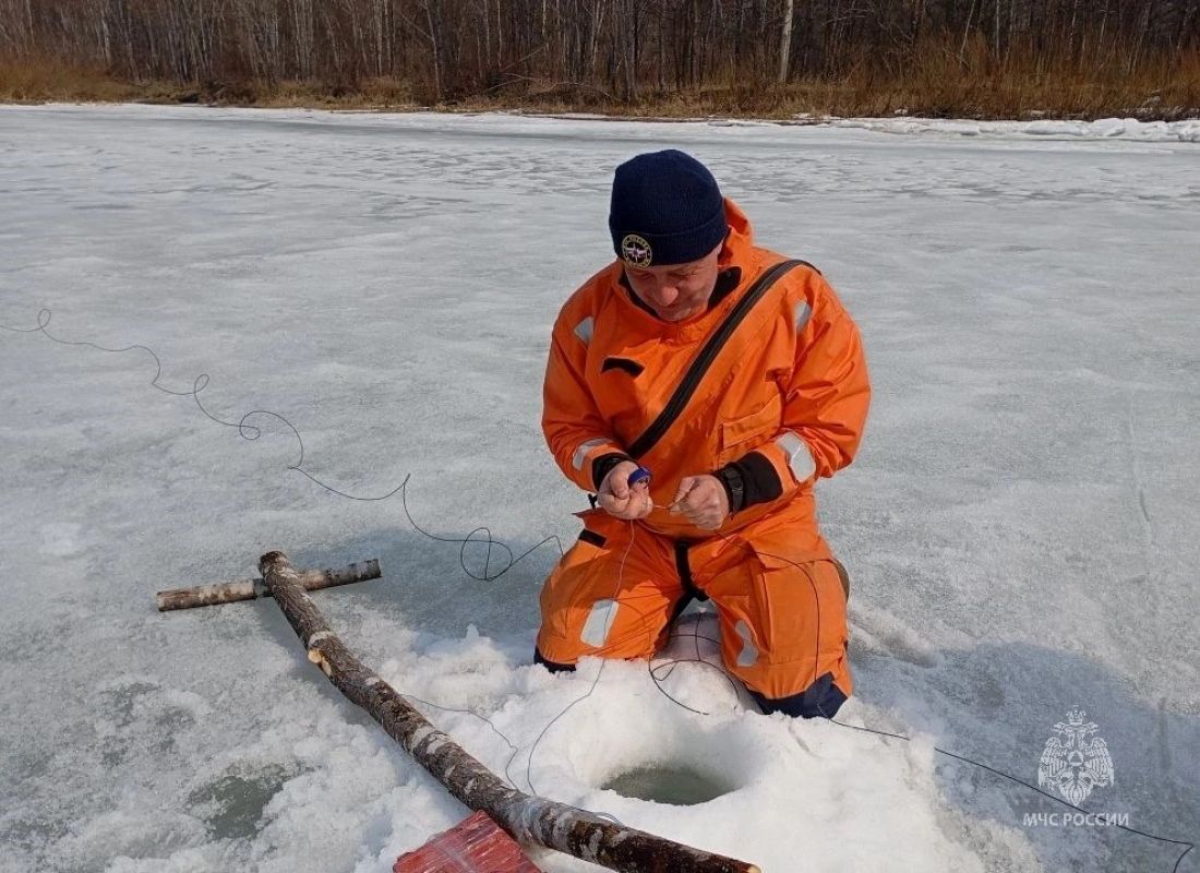 На реке Тумнин в&nbsp;Ванинском районе провели работы по&nbsp;ослаблению льда