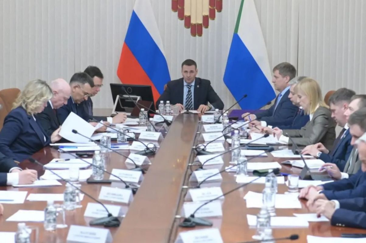 Дмитрий Демешин предложил новые векторы развития промышленности и&nbsp;молодёжной политики в&nbsp;крае