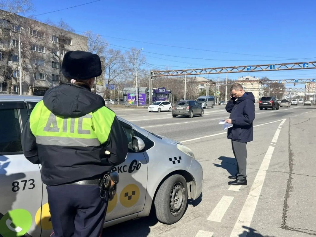 Хабаровских таксистов массово проверяют на&nbsp;наличие страховок и&nbsp;медосмотров