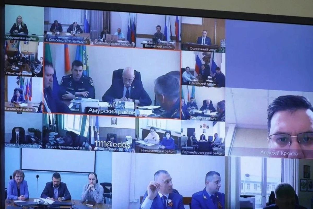 Правительство Хабаровского края обсудило ситуацию с&nbsp;пожарами и&nbsp;паводками
