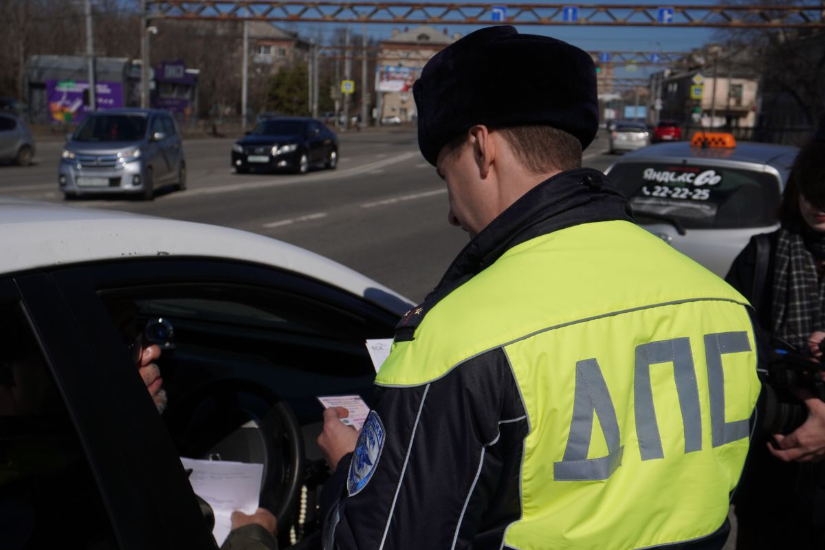 Хабаровские инспекторы задержали 16 нетрезвых водителей