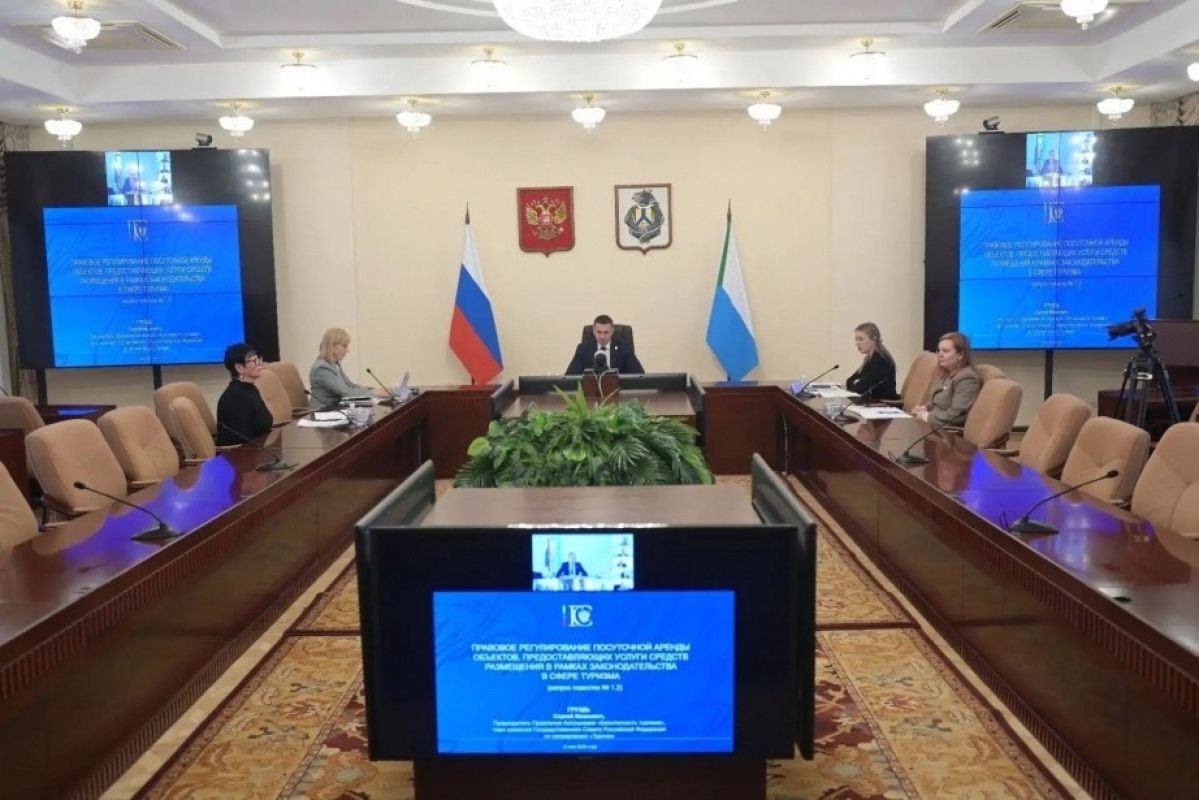 Дмитрий Демешин провёл заседание по&nbsp;вопросам защиты прав и&nbsp;безопасности туристов