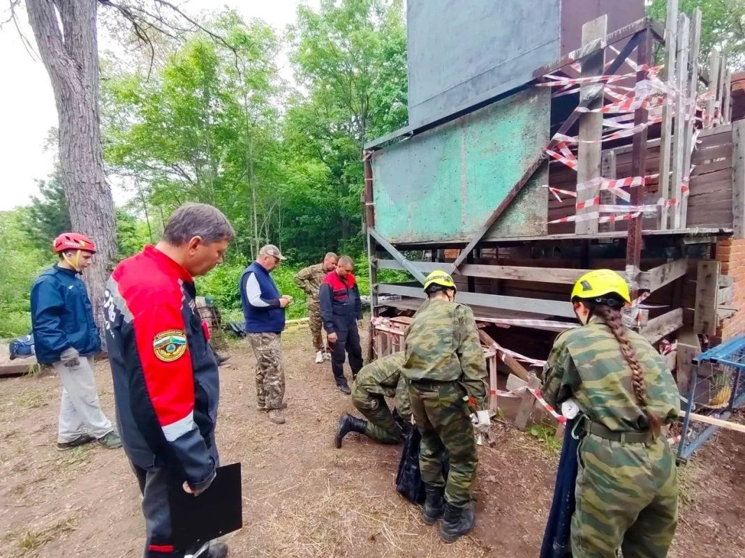 Юные спасатели соревнуются в&nbsp;селе Сикачи-Алян Хабаровского района
