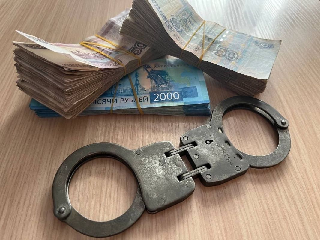 Мошенники выманили у&nbsp;двух жительниц Хабаровского края более миллиона рублей