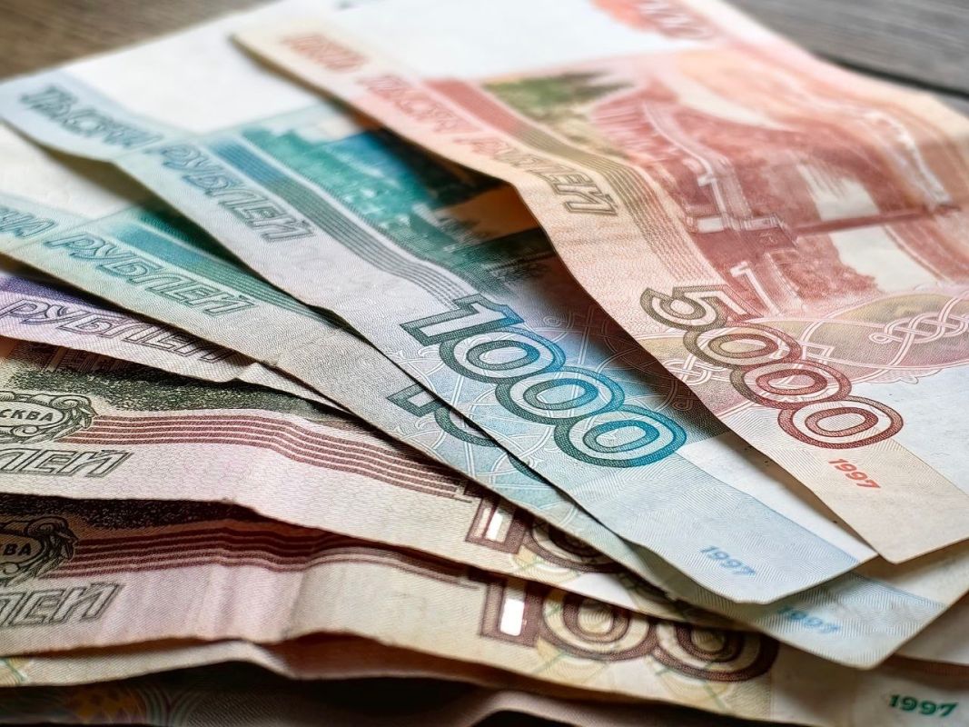 В Хабаровском крае пенсионер передал мошенникам 7,7 млн рублей