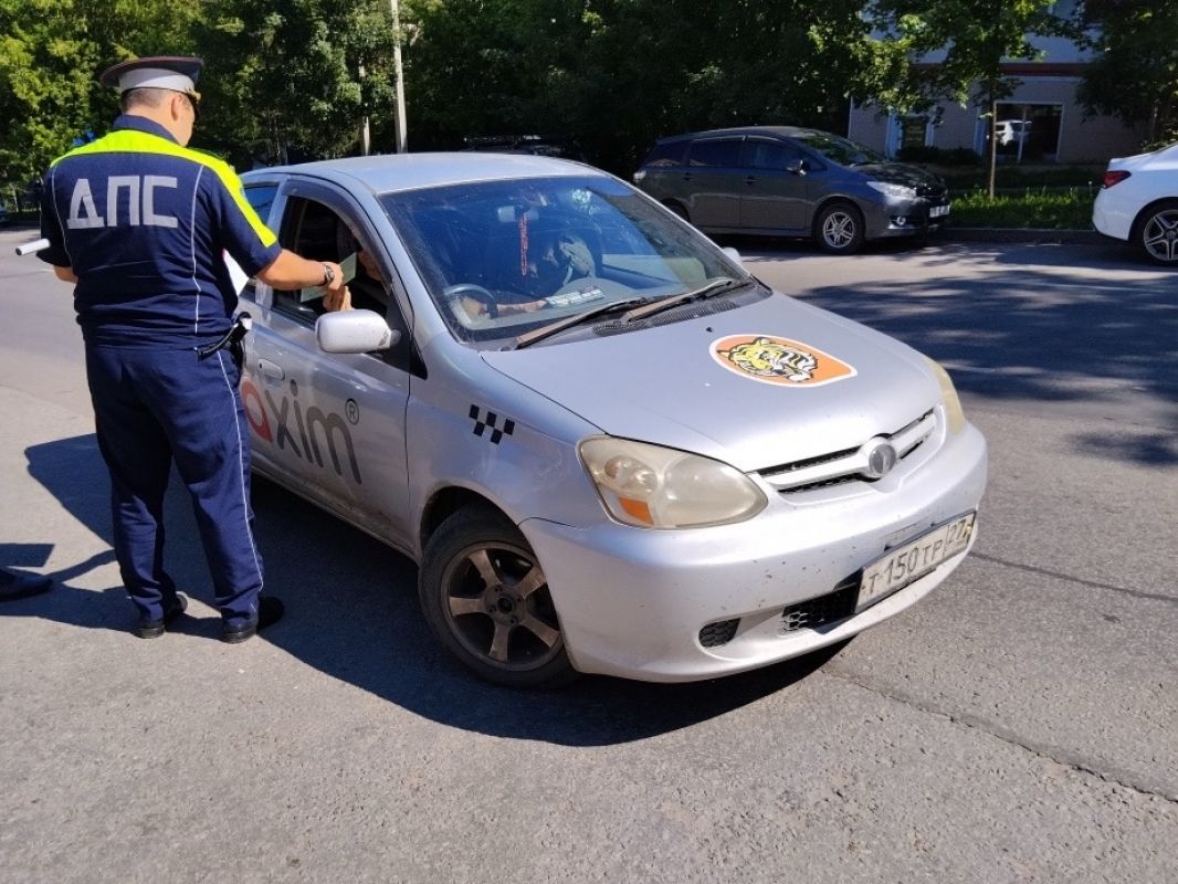 В Хабаровском крае у&nbsp;таксиста отозвали разрешение за&nbsp;передачу машины постороннему