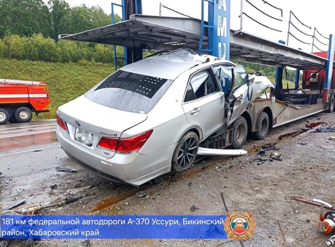 В Хабаровском крае водитель Toyota погиб при&nbsp;наезде на&nbsp;грузовик