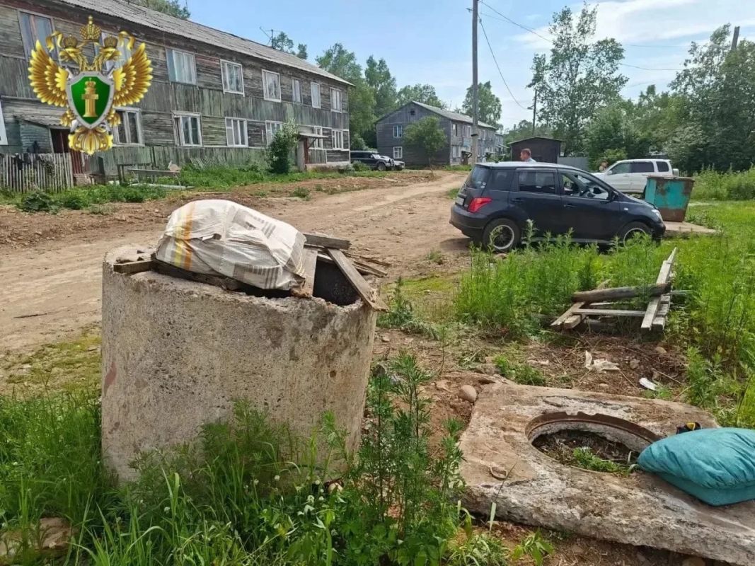 В Хабаровском крае на&nbsp;мальчика упала бетонная плита
