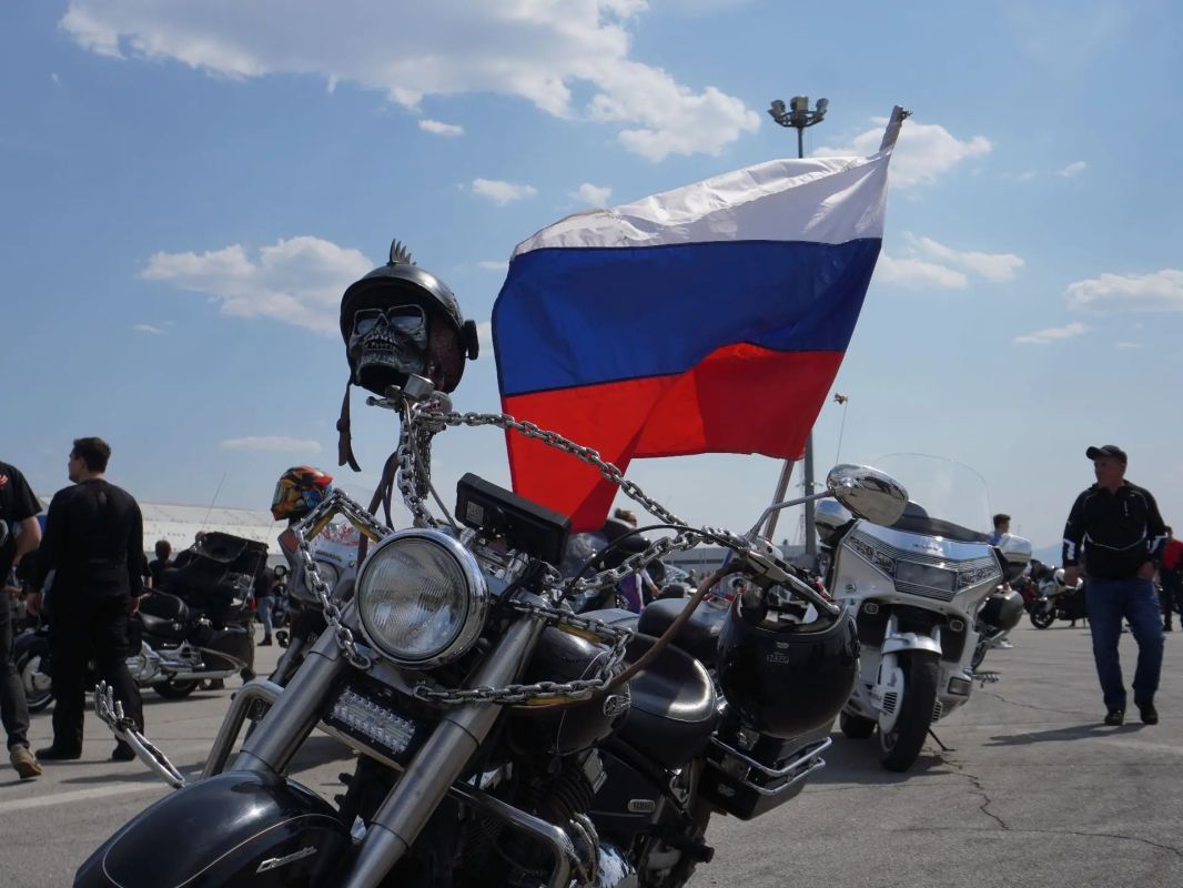 Патриотический мотопробег от&nbsp;Хабаровска до&nbsp;Биробиджана объединил около 300 байкеров