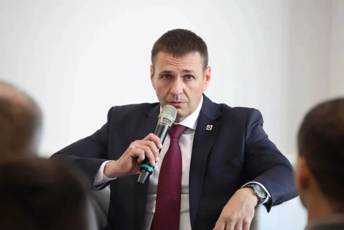 Дмитрий Демешин обсудил развитие IT‑отрасли с&nbsp;представителями сообщества Хабаровского края