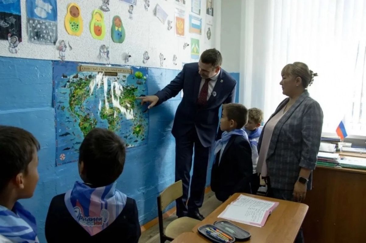 Губернатор Хабаровского края посетил школу в&nbsp;Тугуро-Чумиканском районе