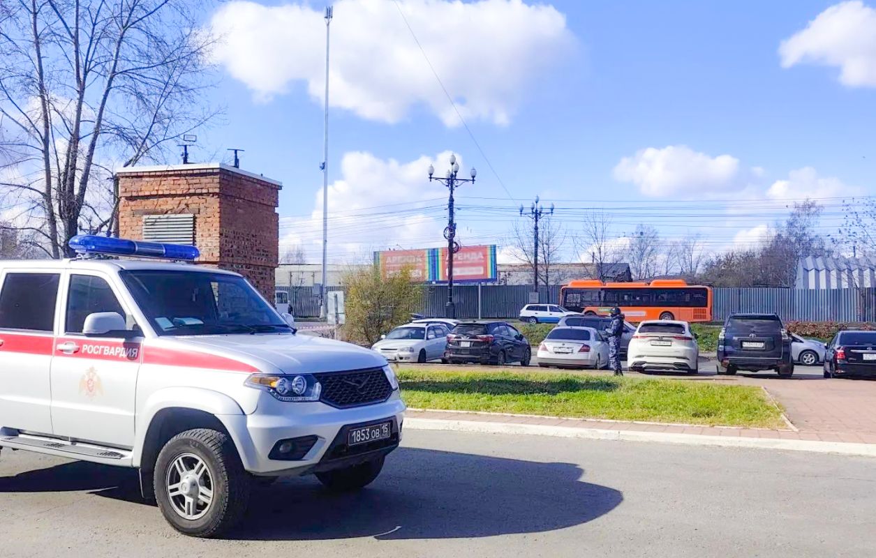 В Хабаровске обнаружили подозрительный черный рюкзак