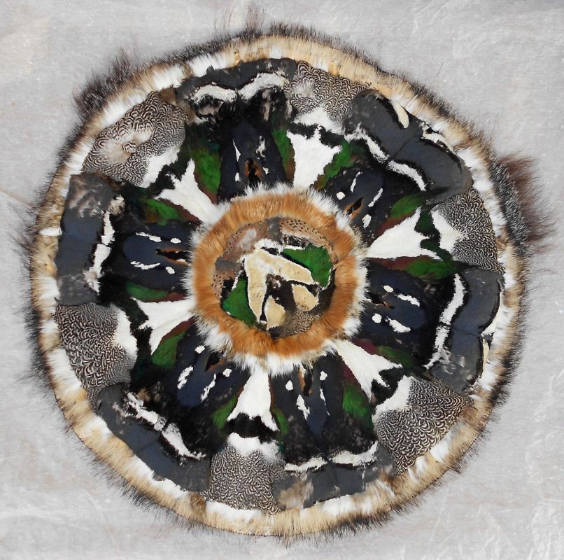 Ковры из птичьих шкурок, или Уникальность декоративно-прикладного искусства негидальцев