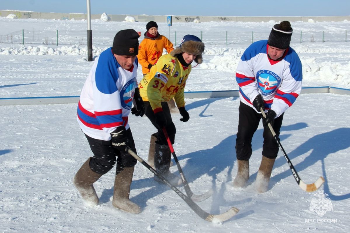Хабаровчанин стал лучшим игроком турнира по хоккею в валенках