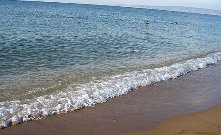 Названы самые грязные пляжи Приморья в 2016 году