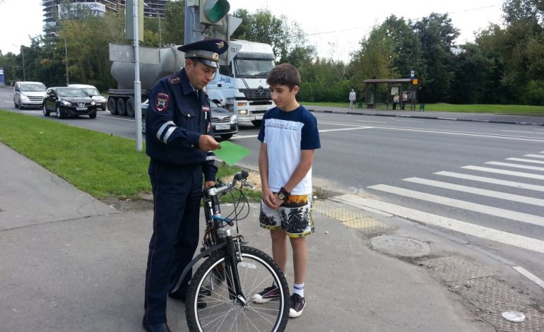 Пьяный велосипедист устороил аварию в Хабаровске