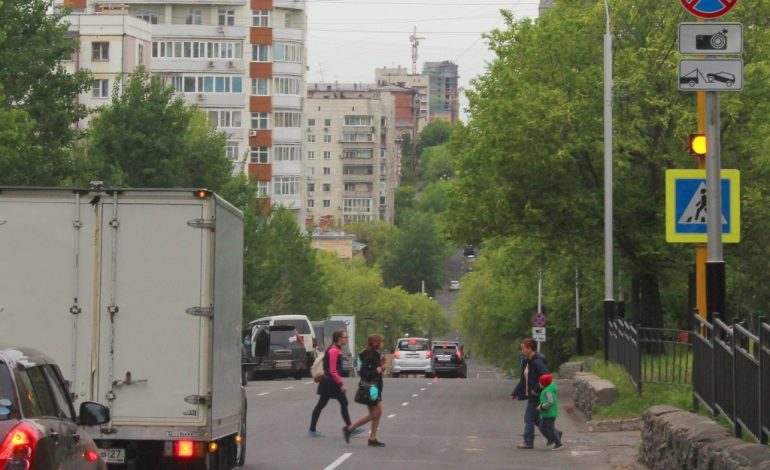 16 пешеходных переходов в Хабаровске: на дорогу теперь не выскочишь