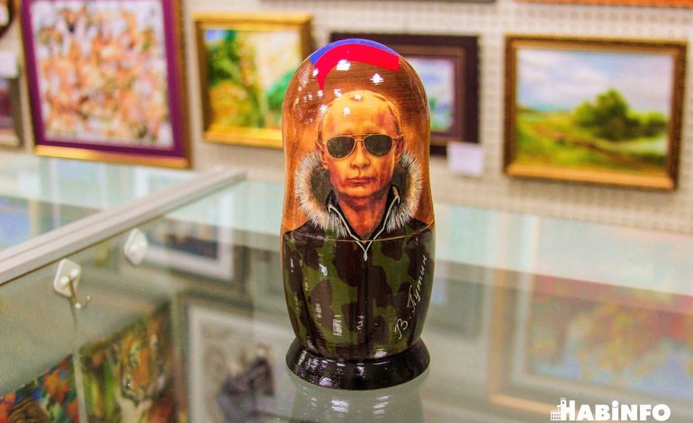 Матрешки с Путиным и целебный янтарь: что иностранцы увозят из Хабаровска