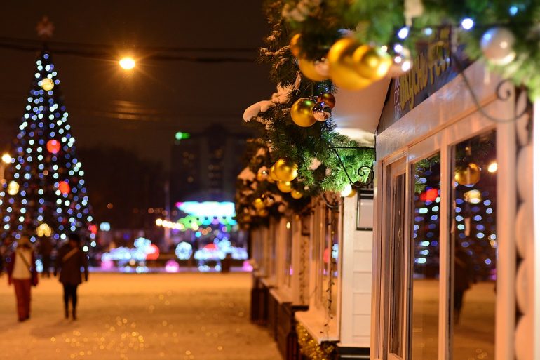 каком городе встретить новый год москва