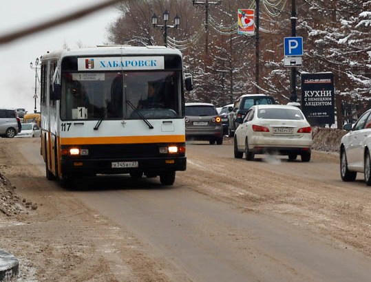 Запрет на «скидки»: в Хабаровске уравняли пассажиров общественного транспорта