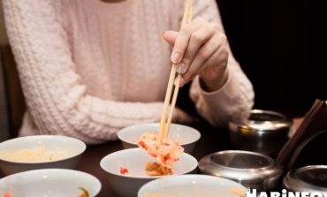 «Кимчи, как у бабушки»: оцениваем кафе Ansan вместе с любителем корейской кухни