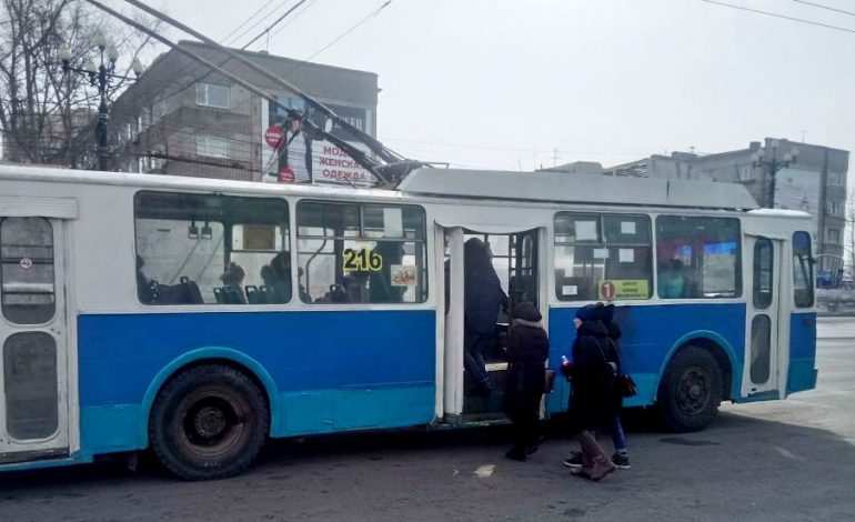 «Безнал» в законе: не принял карту — уволен?