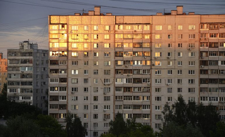 Каждому по метру: в крае продолжают решать жилищные проблемы
