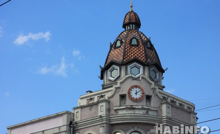 Хабаровские «куранты» — самые известные часы краевого центра