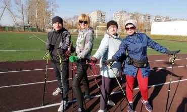 С палками по-жизни: для кого подходит скандинавская ходьба
