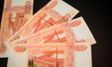 Пенсионный «козёл отпущения»: 3 миллиарда не украли, а поднесли губернатору?