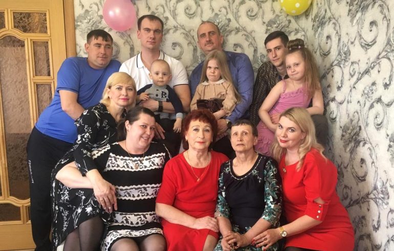 Любовь из села Малышево: гены и хорошее воспитание передаются по наследству