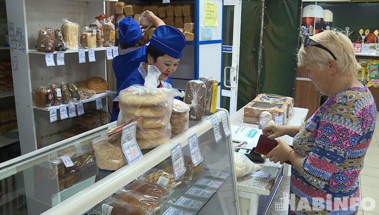Батон хлеба подорожал на 3 рубля. Подорожание хлеба в Махачкале. Хлеб в Астана. Хлеба в Хабаровске названия. Якутский хлеб.
