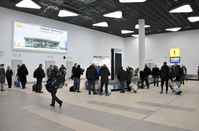 Новый терминал внутренних авиалиний Хабаровского аэропорта принимает пассажиров