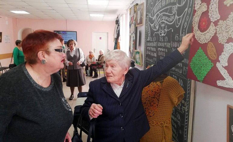 Кому на пенсии не скучно: хабаровские рукодельницы отмечают юбилей своего клуба