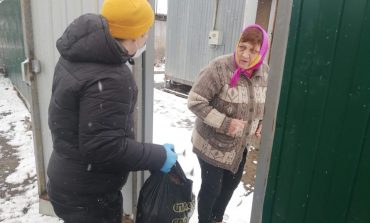 На коронавирусной передовой: как волонтёры помогают пожилым хабаровчанам