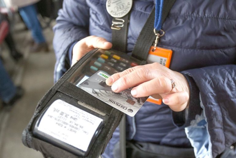 Можно ли пользоваться социальной транспортной картой в другом городе