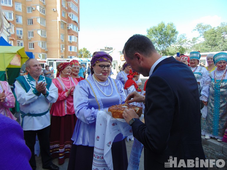 «Ждали и дождались»: в Хабаровске открылась площадка для фермерских хозяйств
