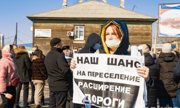 «Наш шанс на расселение – расширение дороги»: второй барачный митинг в Хабаровске