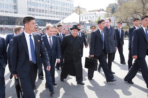 Интернет-фотовыставка в честь двухлетия исторического визита Ким Чен Ына в РФ