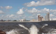 Паводок миновал Хабаровск, но угроза наводнения осталась