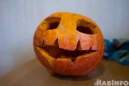 Как вырезать зубы у тыквы. Смотреть фото Как вырезать зубы у тыквы. Смотреть картинку Как вырезать зубы у тыквы. Картинка про Как вырезать зубы у тыквы. Фото Как вырезать зубы у тыквы
