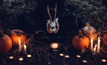 Ужастики на хэллоуин: от расчленёнки до сказок про ведьм