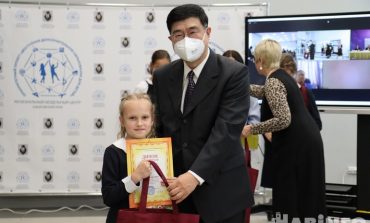 Мир на ладошке: фестиваль дружбы между ребятами из Китая и России
